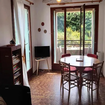 2 For 4 People Collioure